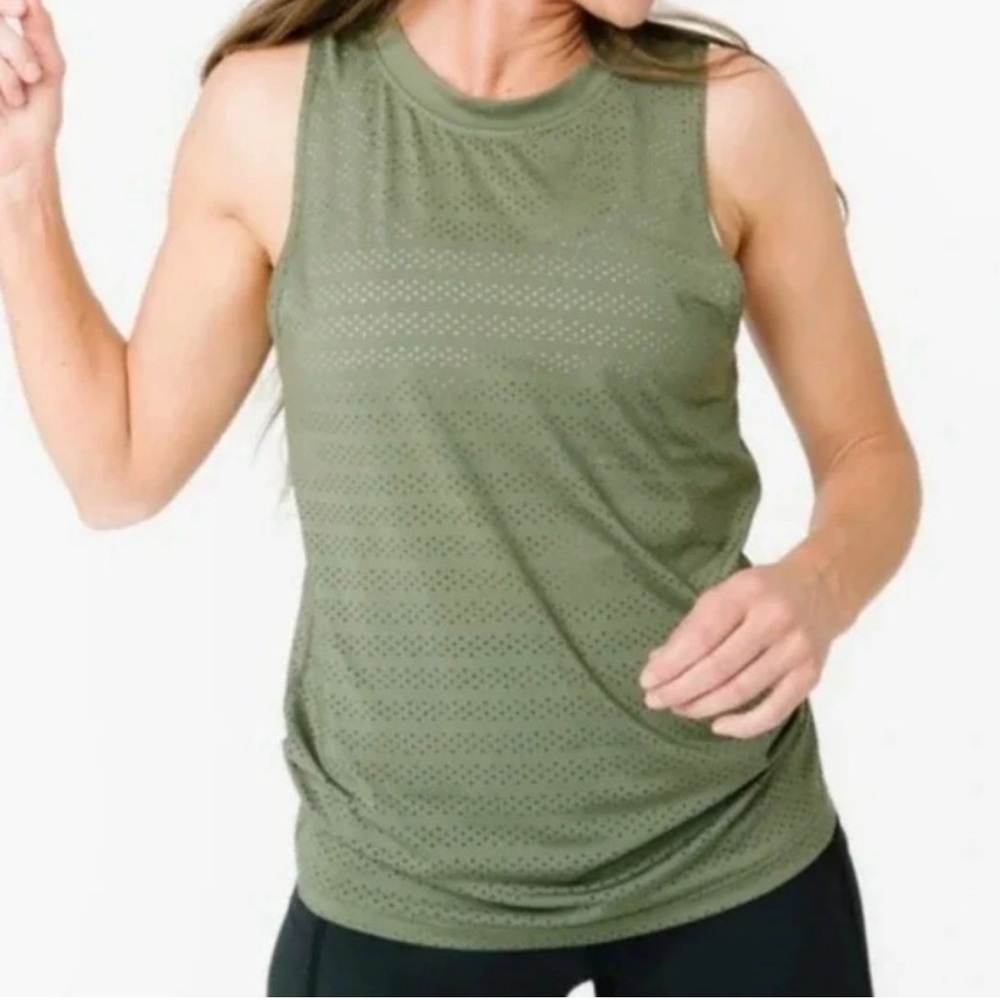 Zyia Active Olive Green Mesh Perforated Chill Tank. Women’s size Large